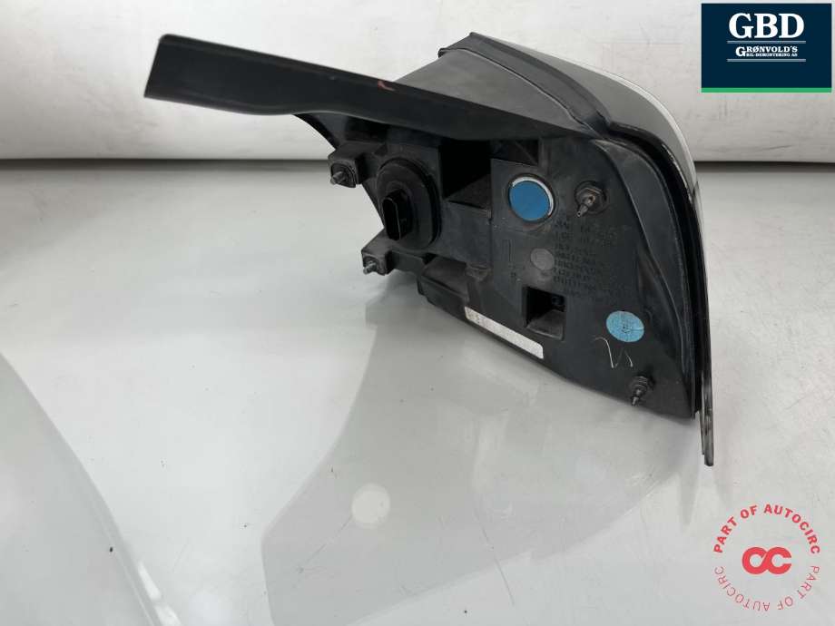Baklykt venstre ytre til Tesla Model 3 2018-2023 (Fase 1) (1077399-00-D|)