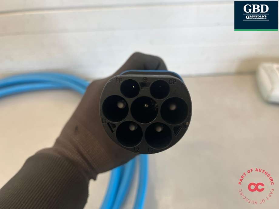 Batterilader kabel til Tesla Model Y 2024-->> (Type II)  (NO PART ID|)