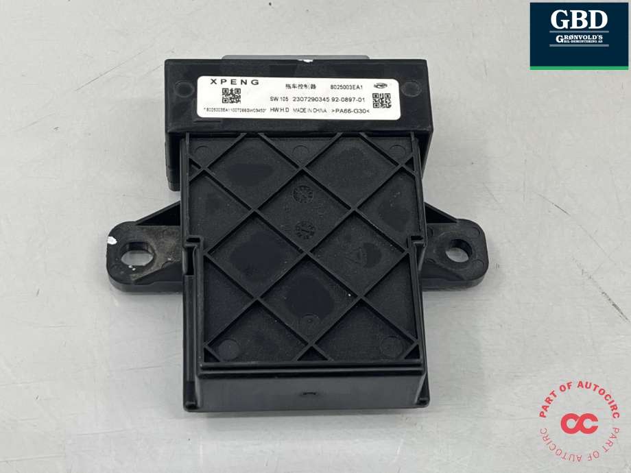 Styreenhet hengerfeste til XPeng G9 2023-->> (8025003EA1|)