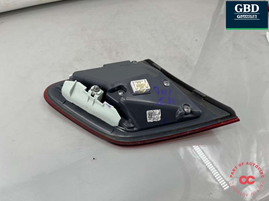 Baklykt høyre indre til Mercedes B-Klasse, electric drive 2014-2018 (W242) (W242) (A 246 906 92 00|)