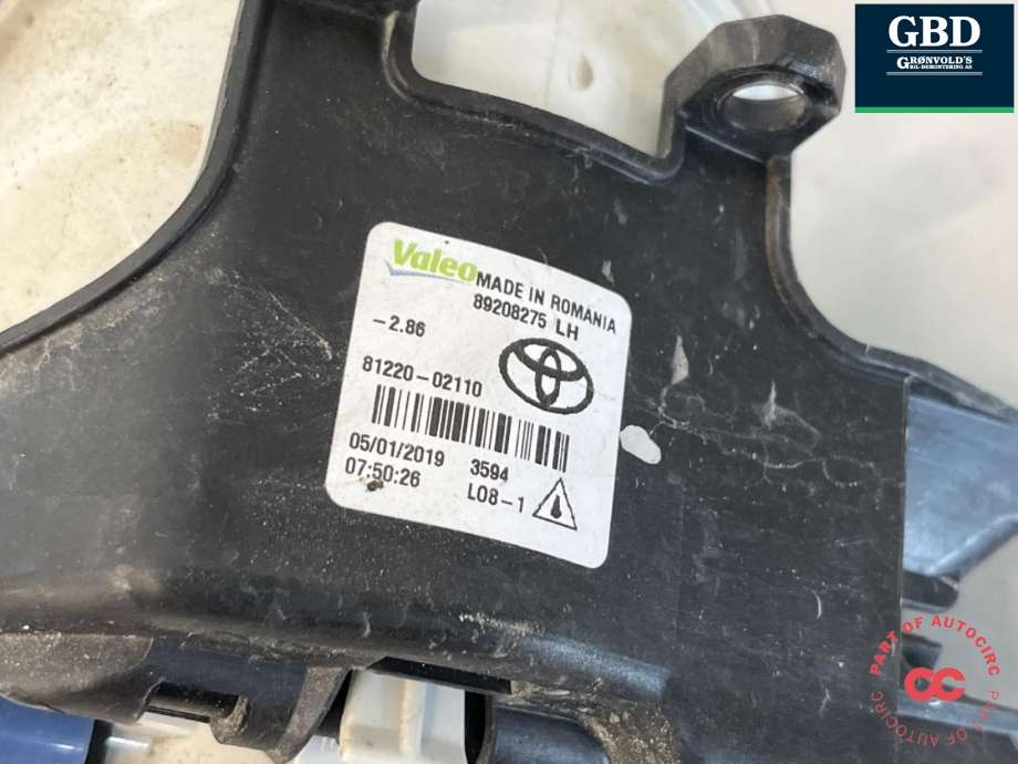 Tåkelykt venstre foran til Toyota Yaris 2014-2020 (Type III, Fase 2) (8122002110|89208275|81220 02110)