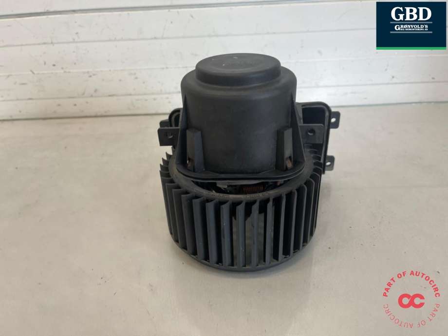 Varmeapparat motor til VW Transporter / Caravelle 2003-2009 (Fase 1) (T5) (T5) (7E1 820 021|7H1 820 021 B|)