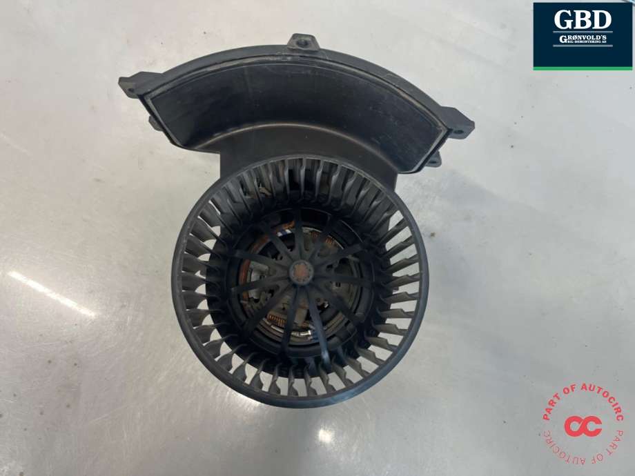 Varmeapparat motor til VW Transporter / Caravelle 2003-2009 (Fase 1) (T5) (T5) (7E1 820 021|7H1 820 021 B|)