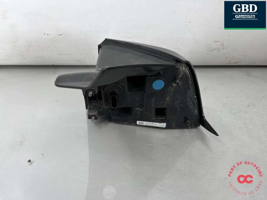 Baklykt venstre ytre til Tesla Model 3 2018-2023 (Fase 1)  (1077399-00-D|)