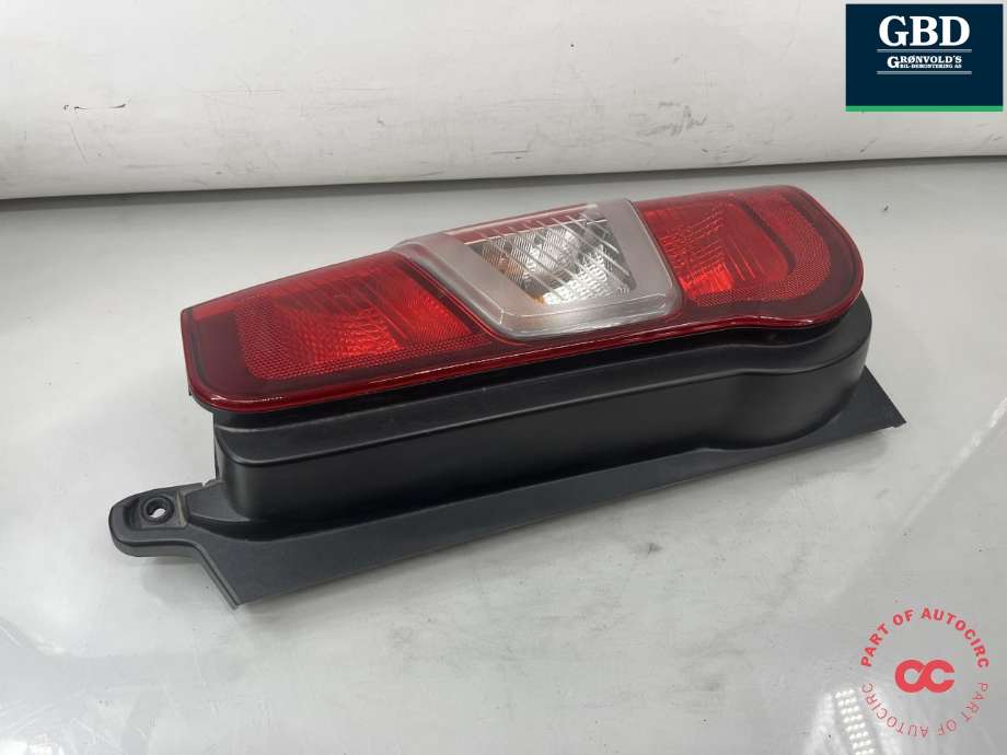 Baklykt høyre til Peugeot Partner 2019-->> (Type III)  (98 205 548 80|)