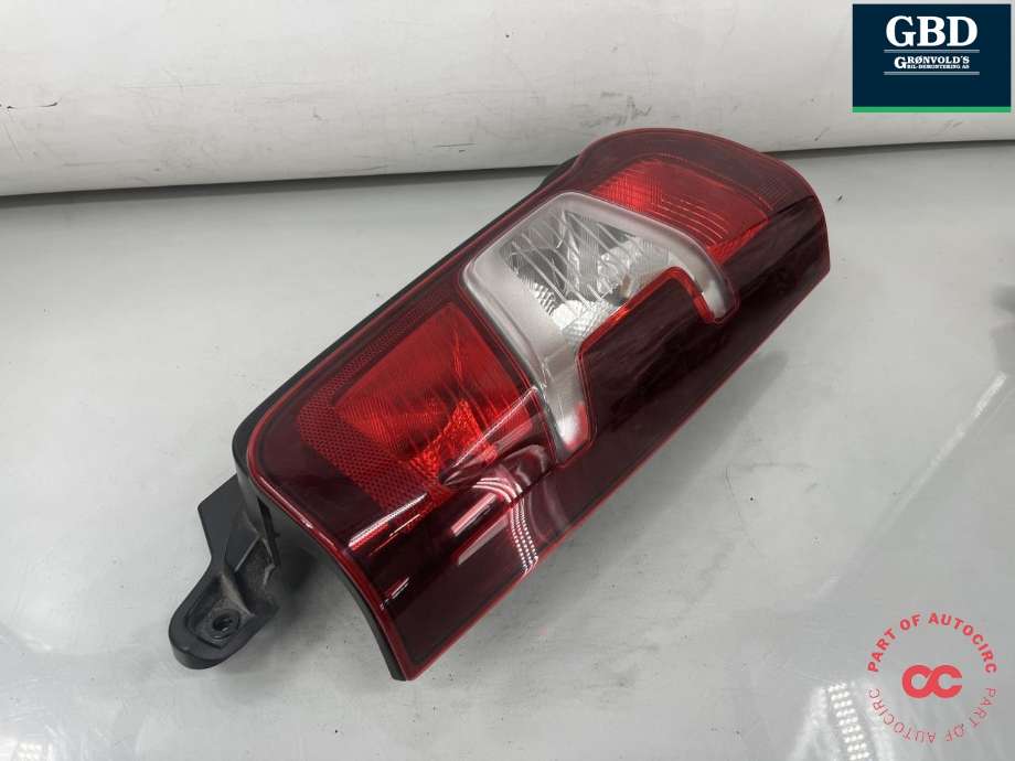 Baklykt venstre til Peugeot Partner 2019-->> (Type III) (98 192 358 80|)