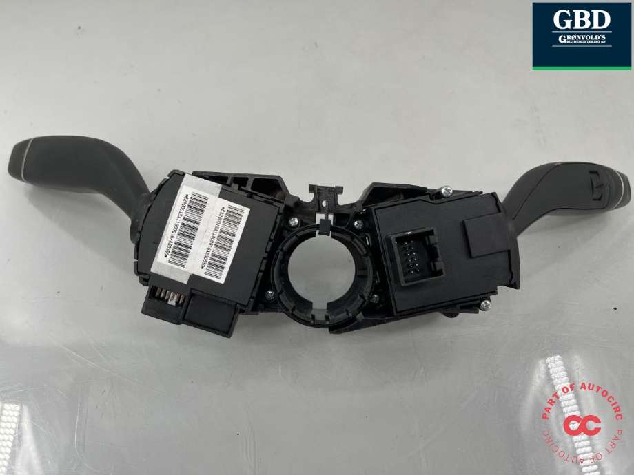 Bryter combi til XPeng G9 2023-->>  (8220001EA1|)