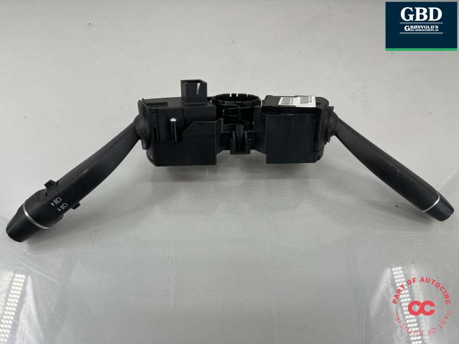 Bryter combi til XPeng G9 2023-->>  (8220001EA1|)