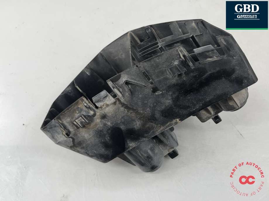 Støtfanger bak feste til XPeng G9 2023-->>  (7106400EA1-00-03|7106400EA1|)