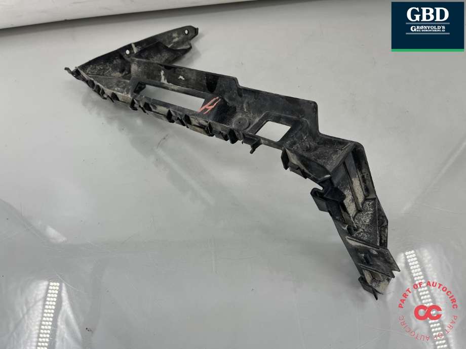 Støtfanger bak feste til VW Transporter / Caravelle 2015-2019 (T6) (T6) (7E0 807 394 C|7E0 807 394 B|)