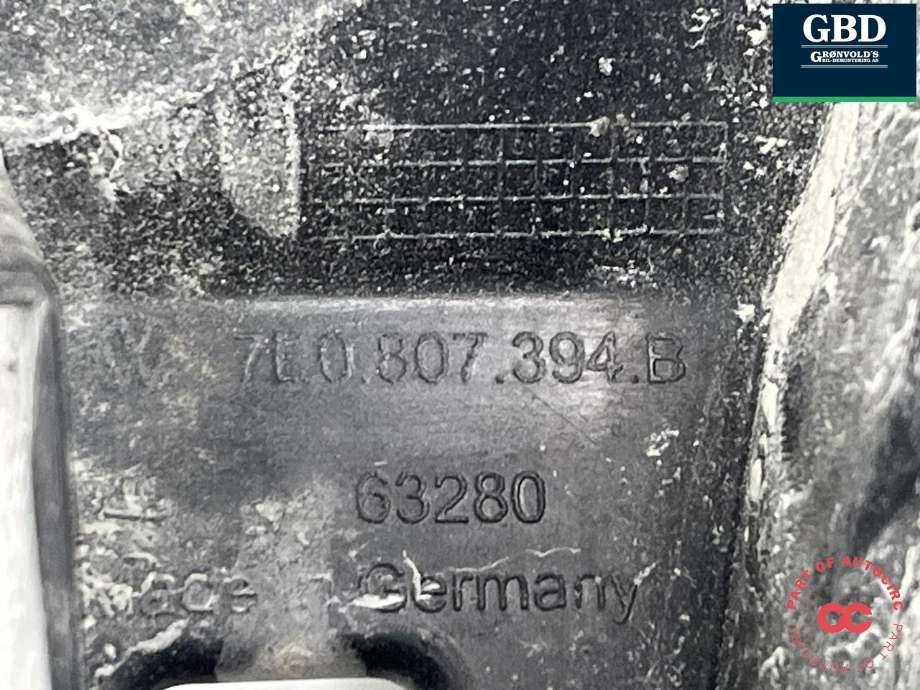 Støtfanger bak feste til VW Transporter / Caravelle 2015-2019 (T6) (T6) (7E0 807 394 C|7E0 807 394 B|)