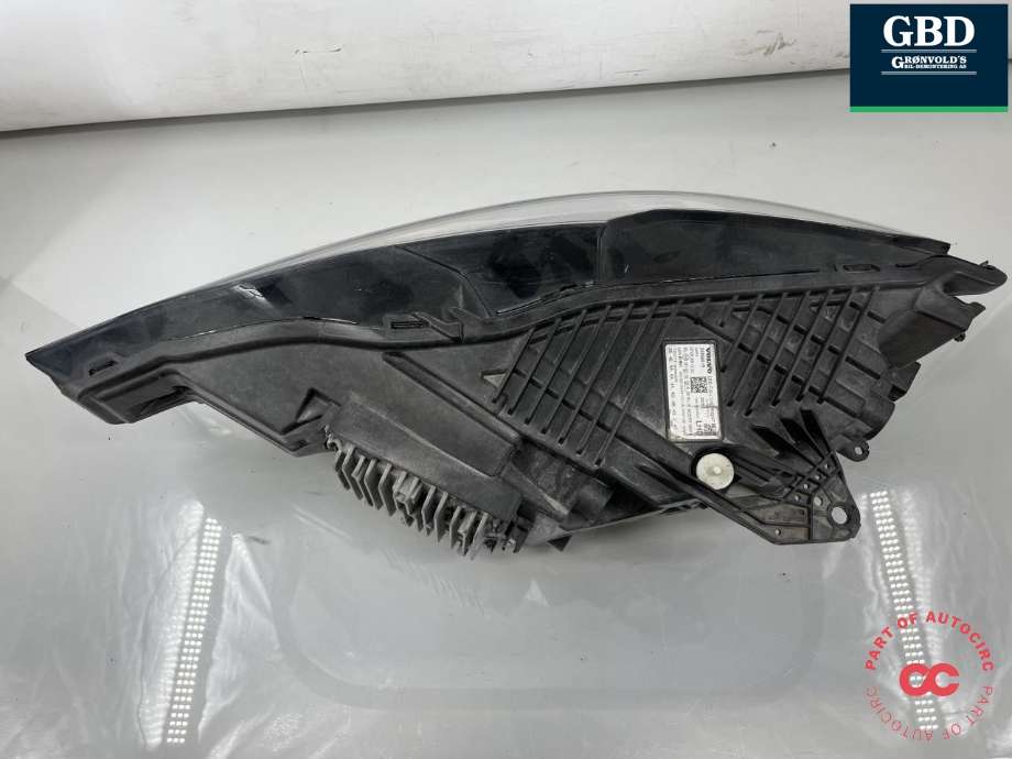 Frontlykt høyre full-LED til Volvo XC60 2017-->> (Type II) (31108601|31656615|)