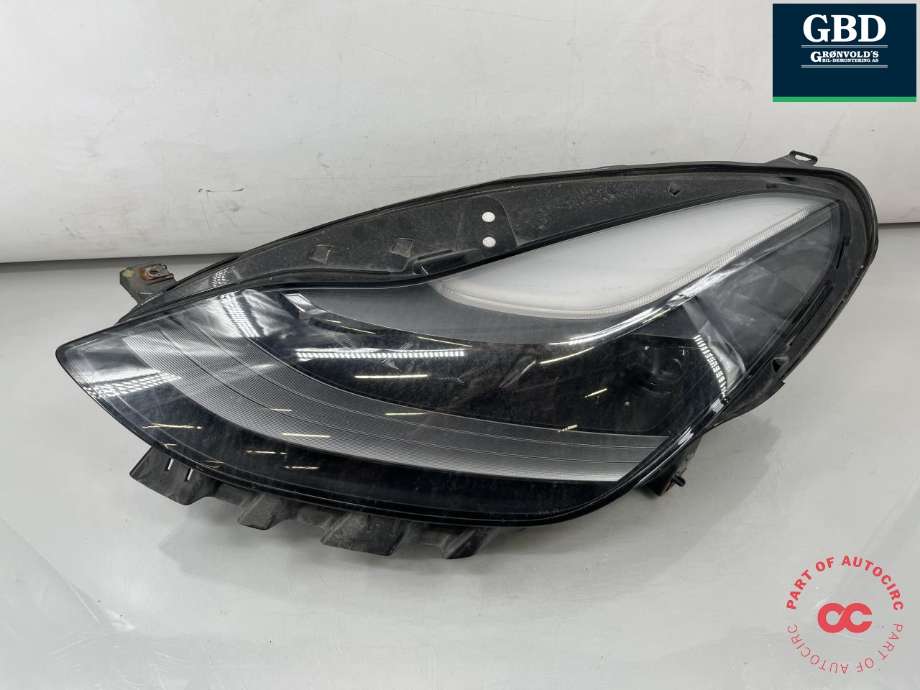 Frontlykt venstre full-LED til Tesla Model 3, 2018-2023 (Fase 1) (1514952-00-C)