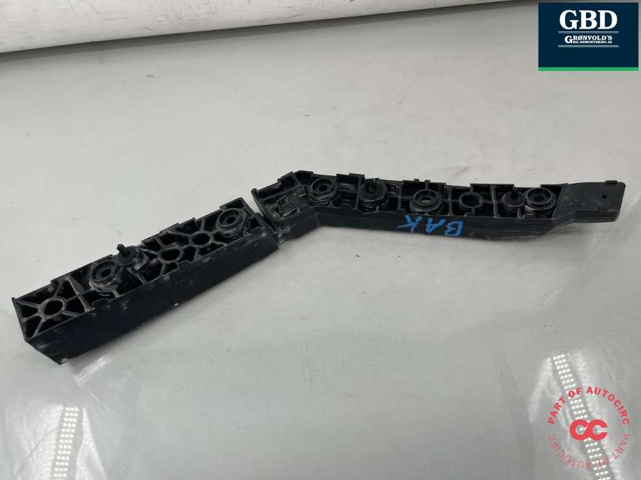 Støtfanger bak feste til XPeng G6 2023-->> (7106400FA1-00-03|7106200FA1-00-03|7106450FA1-00-02)