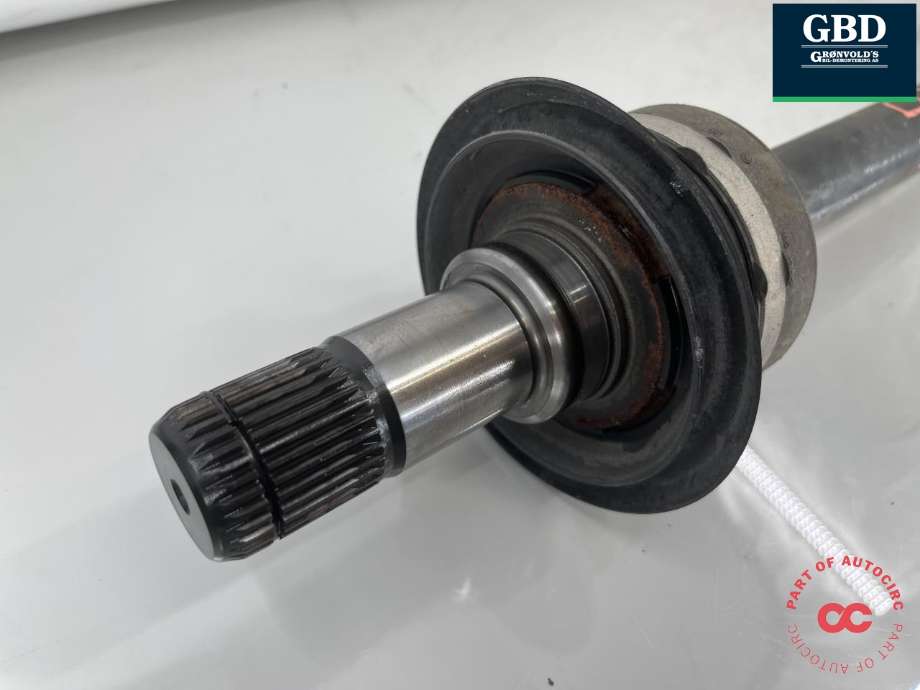 Drivaksel venstre bak, bensin/automat til BMW 5-Serie 2017-->> (G30/G31) (G30/G31) (33 20 8 686 241|)