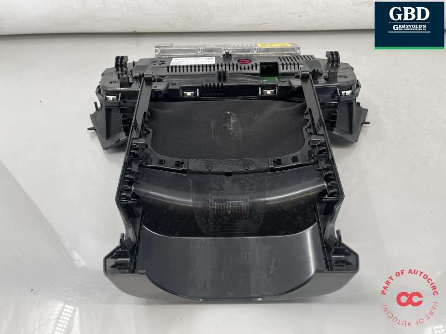 Instrumentpanel til BMW iX3 2021-->>  (62 10 5 B4A 589|0 263 745 249|62105A2FC7001)