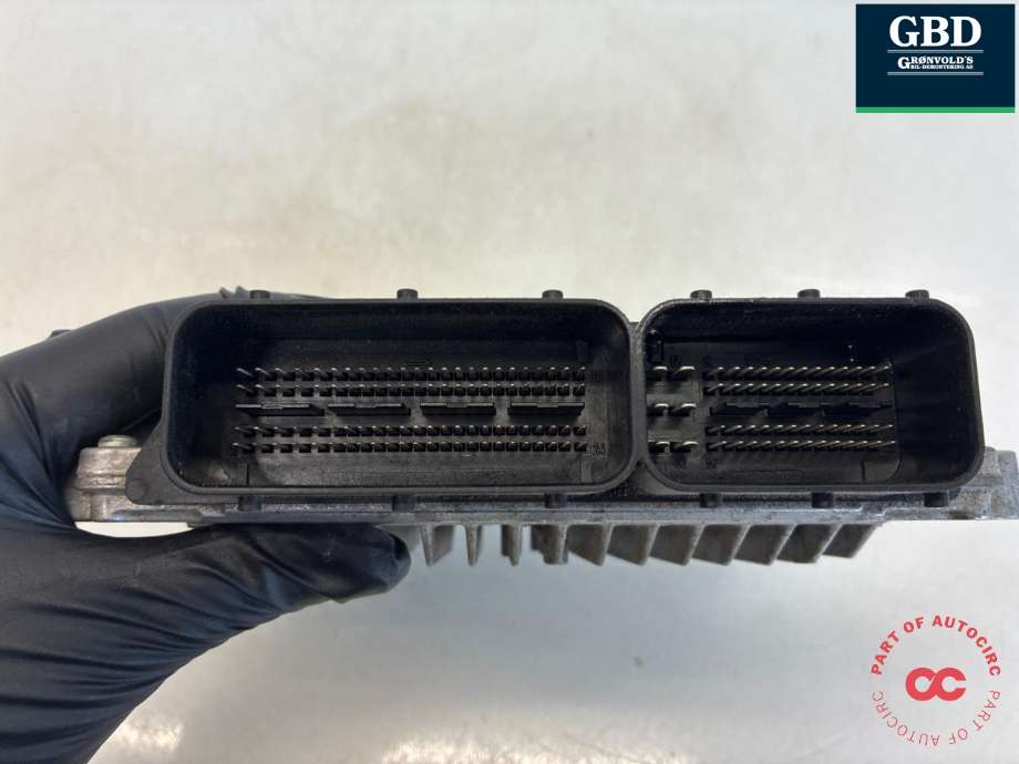Styreenhet motor til Mercedes R-Klasse 2006-2013 (W251) (W251) (A 642 150 89 00|A 642 150 89 00 80|0 281 016 656)
