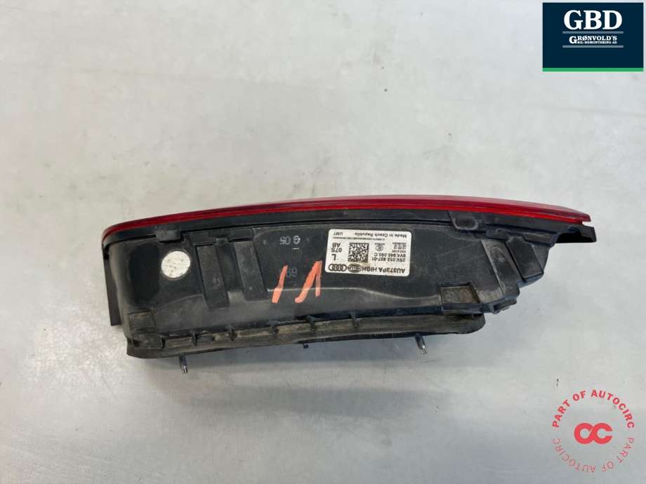 Baklykt venstre indre til Audi A3 2016-2020 (Type III, Fase 2)  (8V4 945 093 F|8V4 945 093 C|)