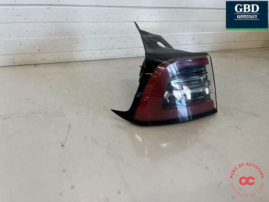 Baklykt venstre ytre til Tesla Model Y 2021-2024 (Type I) (1502086-99-D|)
