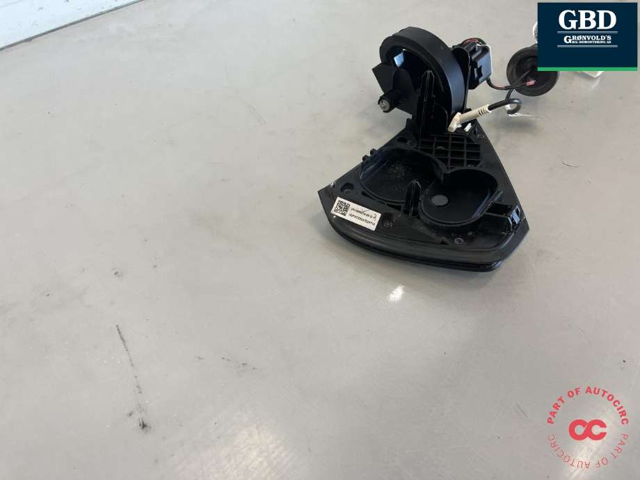 Batterilader inntak/luke til Tesla Model Y 2021-2024 (Type I)  (1490374-20-E|)