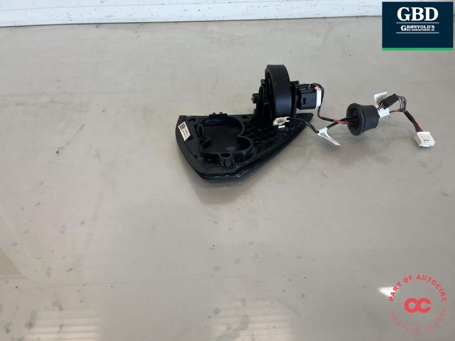 Batterilader inntak/luke til Tesla Model Y 2021-2024 (Type I)  (1490374-20-E|)