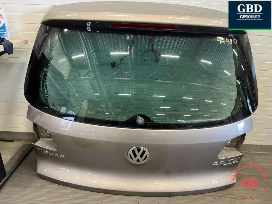 Bakluke til VW Tiguan, 2011-2016 (Type I, Fase 2)  (5N0 827 025 G)