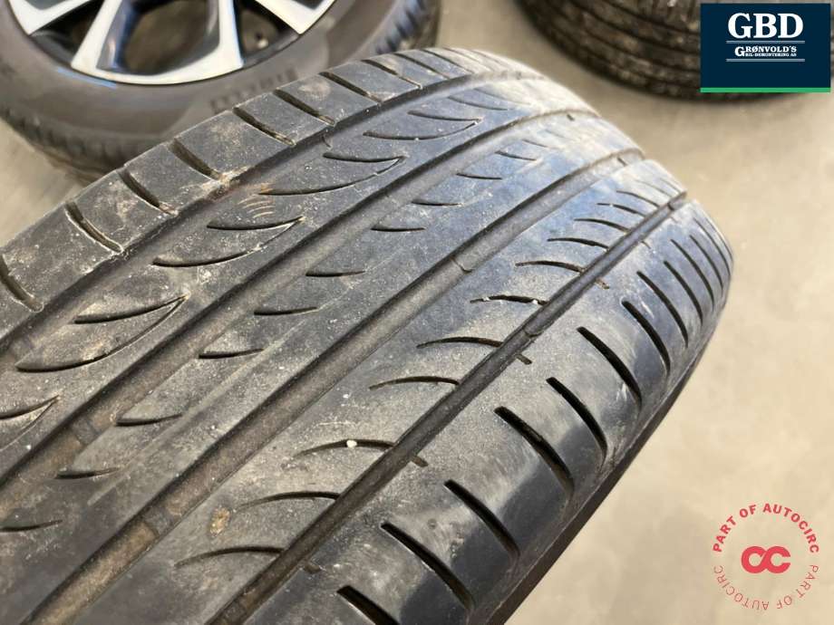 Hjulsett aluminium sommer til Toyota C-HR 2016-->>  (PIRELLI|225-5518|PROD 0125    5|98MM|ET 50)