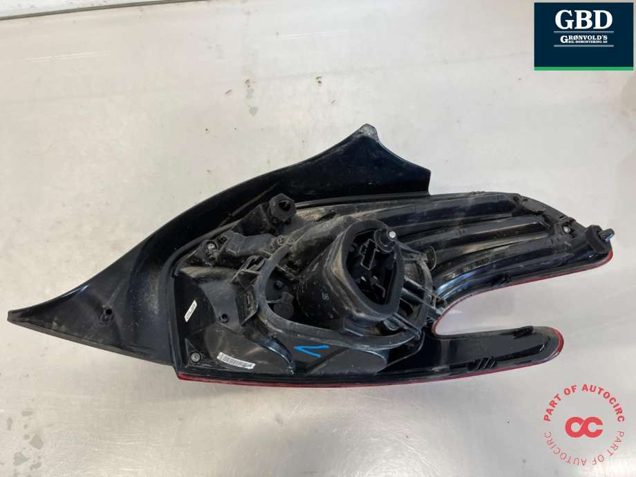 Baklykt venstre til Peugeot 208 2012-2019 (Type I) (98 256 012 80|98 103 430 80|)