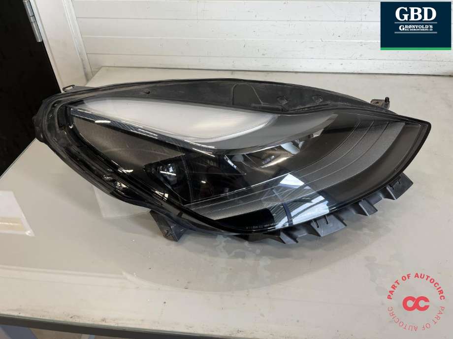 Frontlykt høyre full-LED til Tesla Model Y, 2021-2024 (Type I) (1514953-10-D)