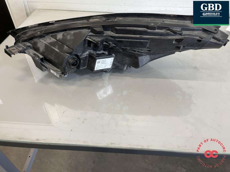 Frontlykt høyre full-LED til Tesla Model Y 2021-2024 (Type I) (1514953-10-D|)