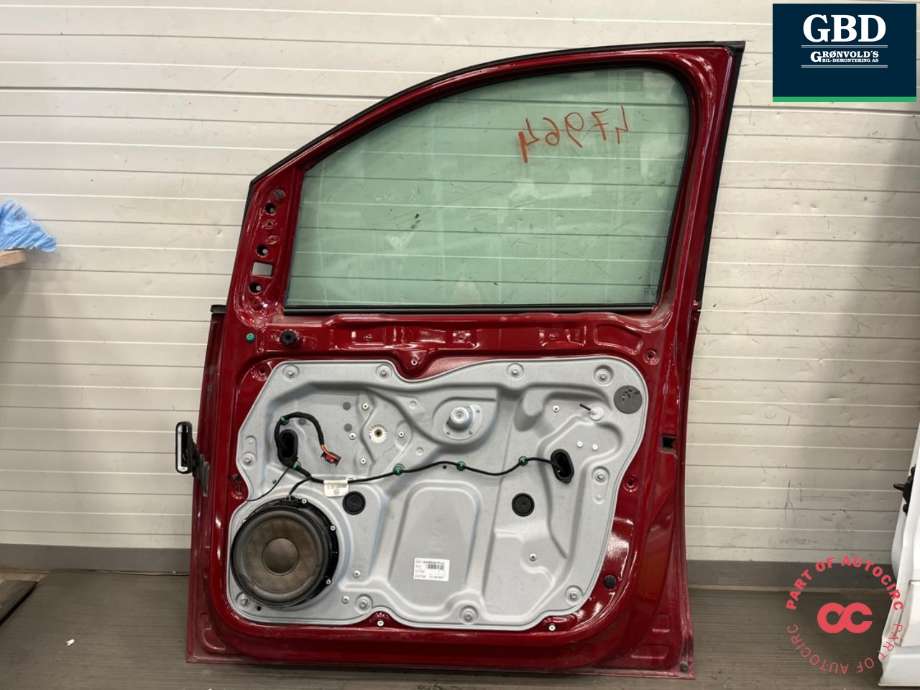 Dør høyre foran til VW Caddy 2004-2010 (Type III, Fase 1)  (2K0 831 056 B|)