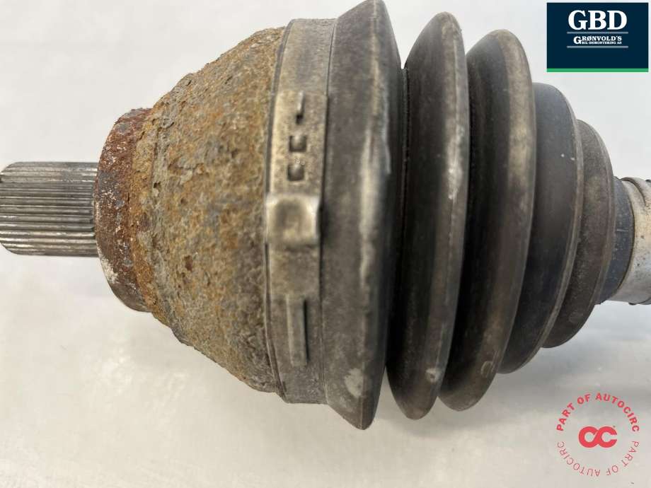 Drivaksel venstre foran, diesel/automat til VW Tiguan 2016-2020 (Type II, Fase 1) (3Q0 407 271 CD|3Q0 407 271 AH|)