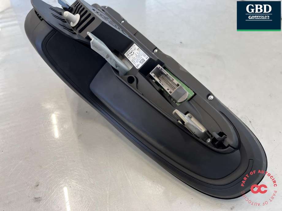 Instrumentpanel til Porsche Taycan 2019-->>