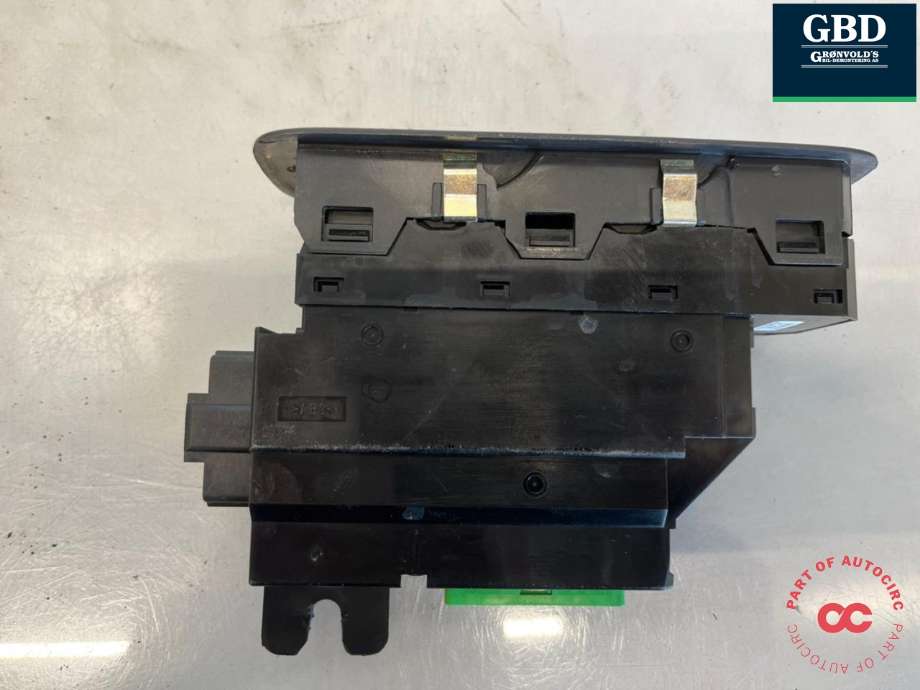 Bryter ruteheis førerdørspanel til Volvo V70 2000-2004 (Type II, Fase 1)  (39981067|)