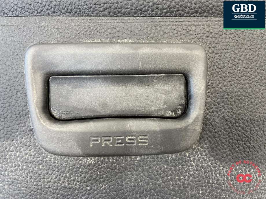 Bagasjerom rollon til VW Passat 2015-2019 (Fase 1) (B8) (B8) (3G9 867 871 G 45W|3G9 867 871 A 45W|)