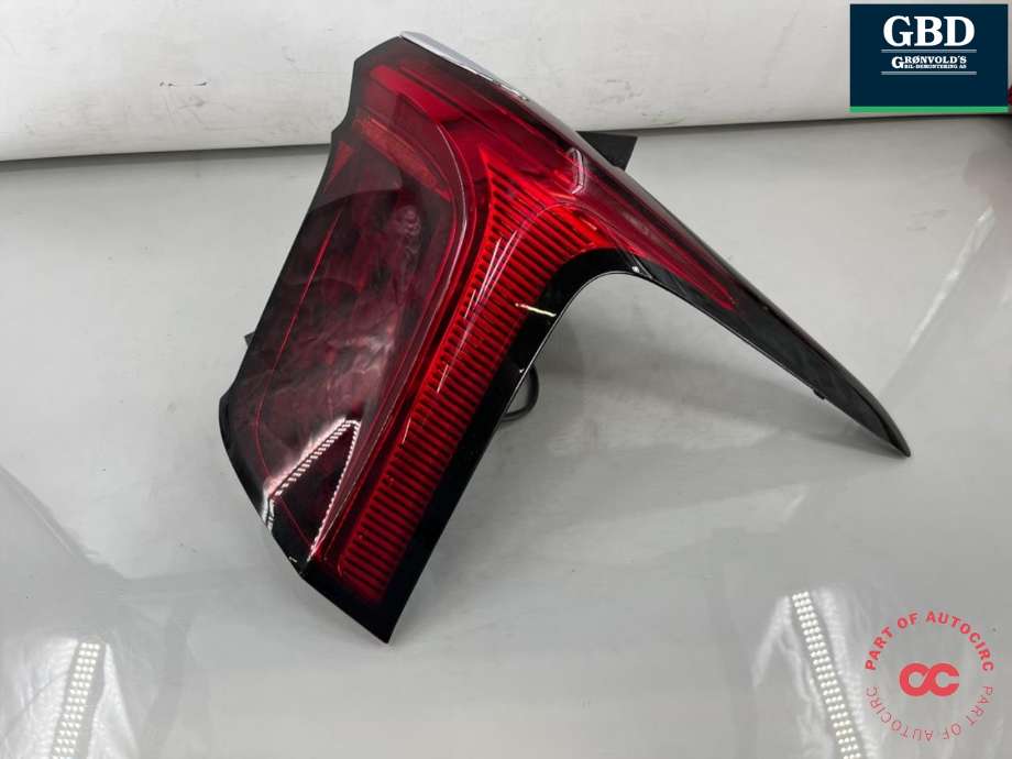 Baklykt høyre til Hongqi E-HS9 2022-->>  (3716040QR03A|)
