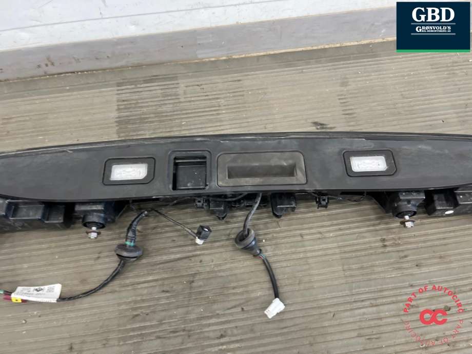 Baklykt midtre til Hongqi E-HS9 2022-->> (3716070QR02A|)