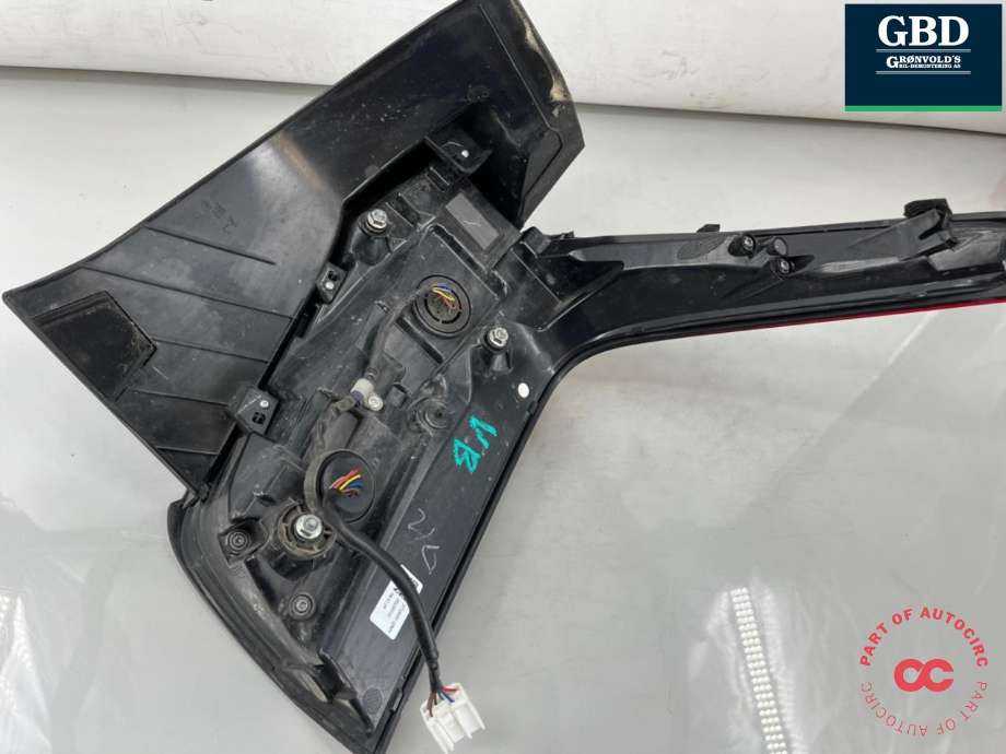 Baklykt venstre til Hongqi E-HS9 2022-->>  (3716035QR03A|)