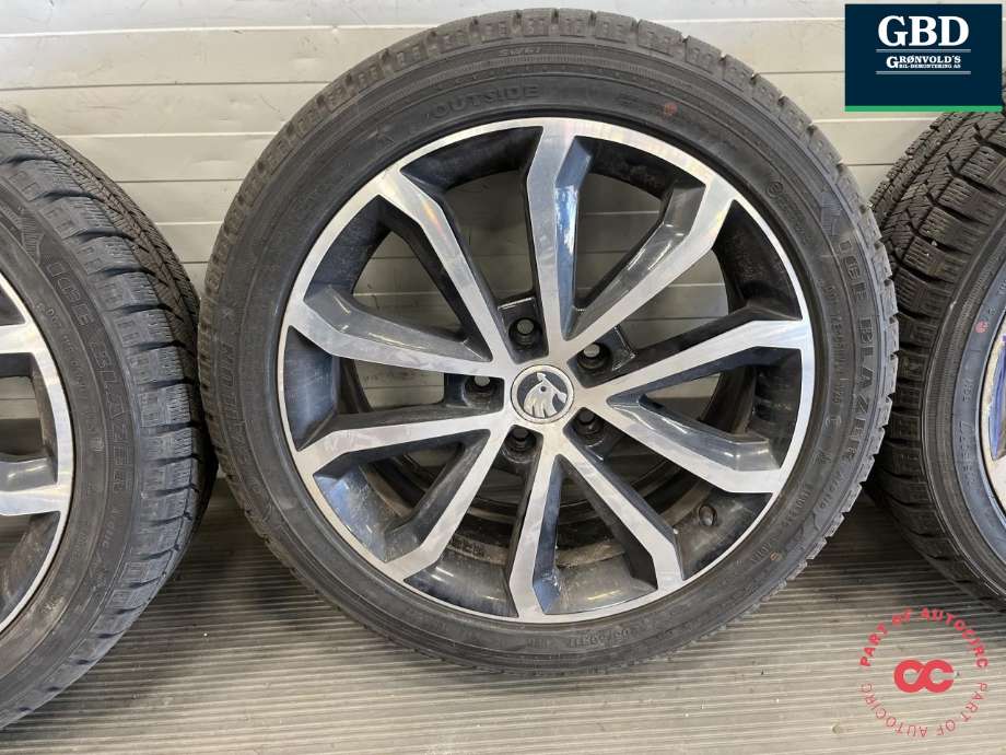 Hjulsett aluminium vinter til Škoda Octavia 2017-2020 (Type III, Fase 2) (SAILUN ICE BLAZER|205-50R17 6.5-8MM|7JX17H2 ET49|PROD 1925)