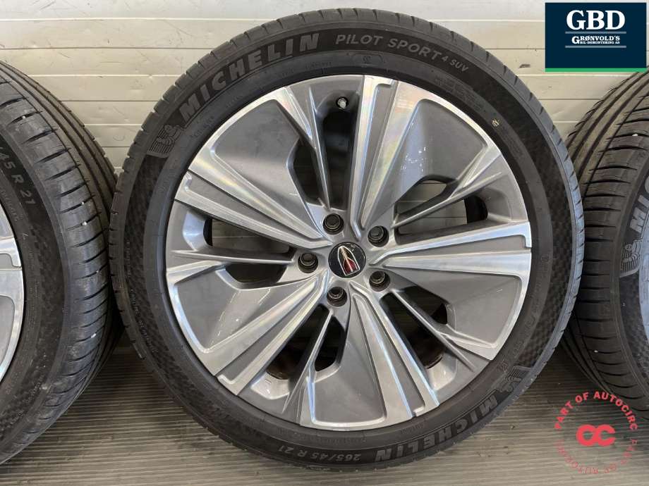 Hjulsett aluminium sommer til Hongqi E-HS9 2022-->> (MICHELIN PILOT SPORT|265-45R21 7MM|3101011-QR01 ET47|3122)