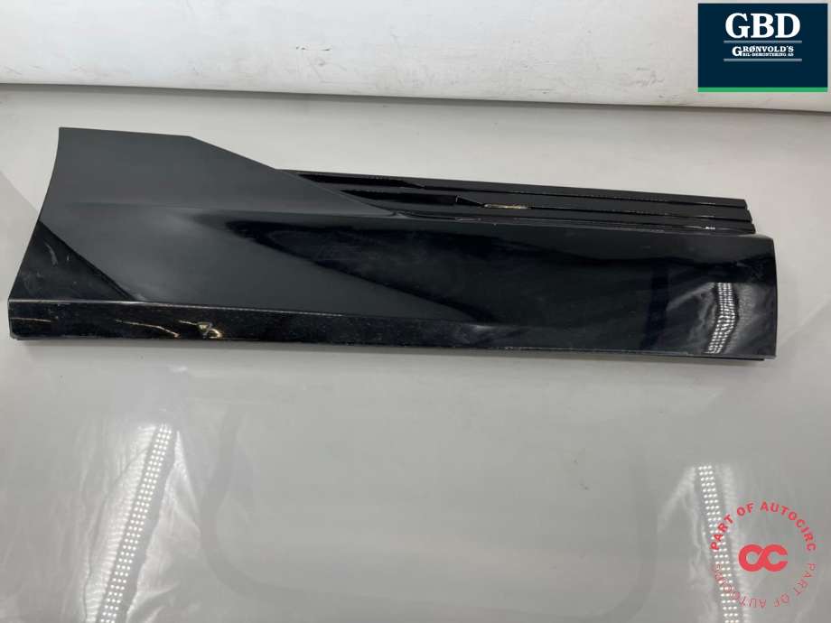 Lister til Audi e-tron 2018-->>  (4KE 853 970 A|)