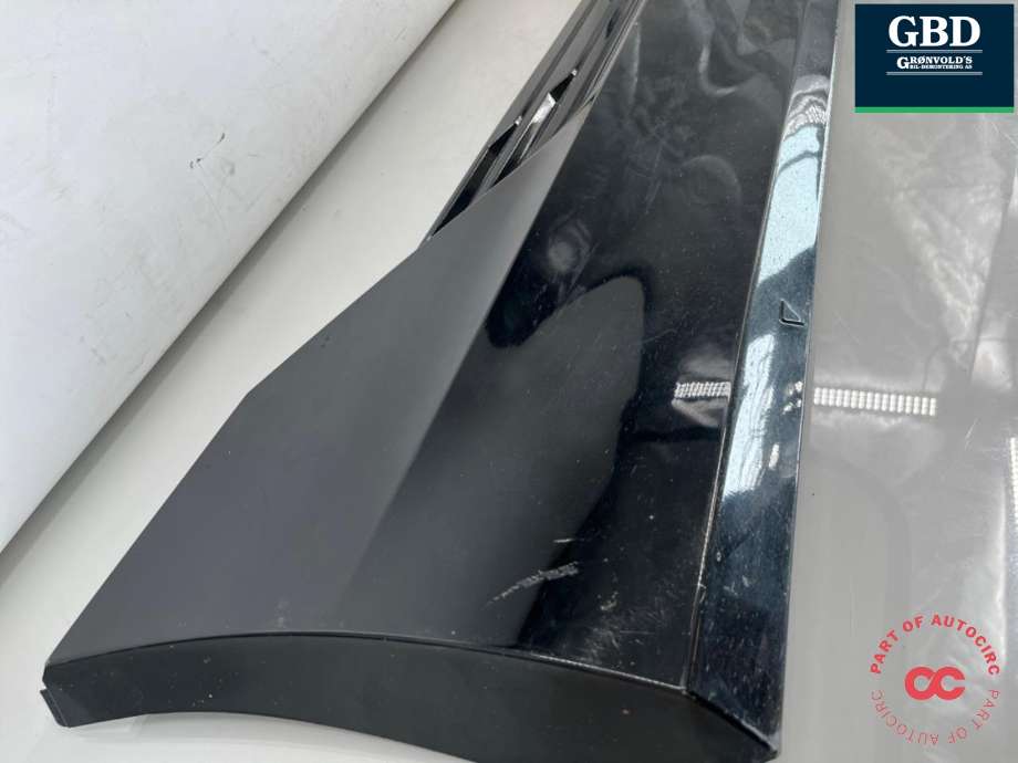 Lister til Audi e-tron 2018-->>  (4KE 853 970 A|)
