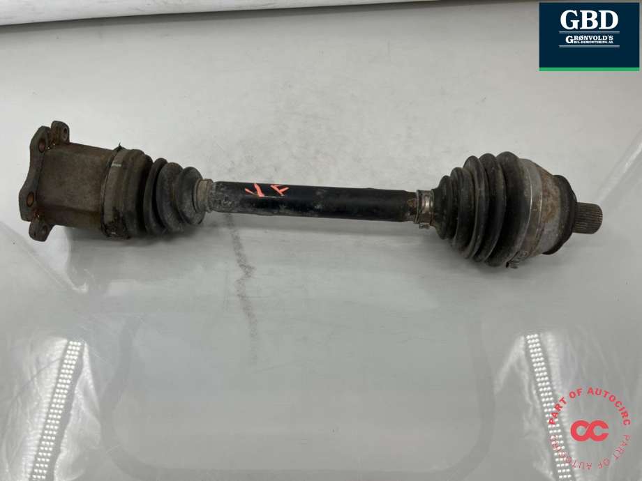 Drivaksel venstre foran, diesel/automat til Audi A6, 2008-2011 (Type III, Fase 2) (C6) (C6) (4F0 407 271 J)