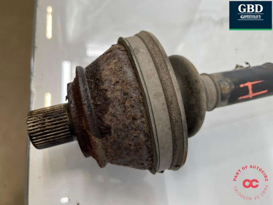 Drivaksel høyre bak, diesel/automat til Audi A6 2008-2011 (Type III, Fase 2) (C6) (C6) (4F0 501 203|4F0 501 203 X|)
