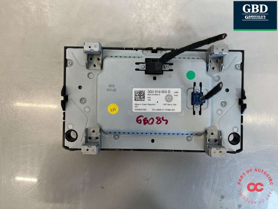 Bilstereo navigasjon skjerm til VW Touran 2015-2021 (Type II)  (|3G0919605D)