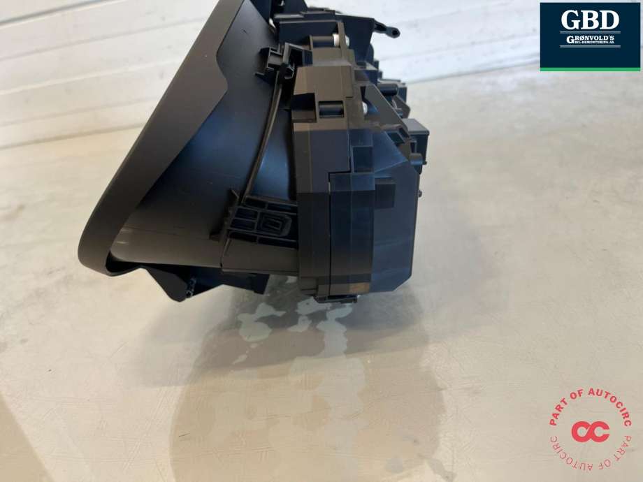 Instrumentpanel til Škoda Octavia 2017-2020 (Type III, Fase 2)  (|5E0920790A)