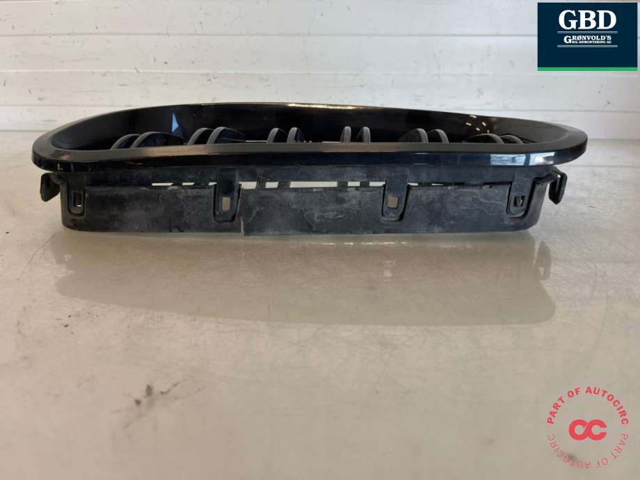 Grill høyre til BMW 5-Serie 2010-2017 (F10/F11) (F10/F11) (51 13 7 203 650|51 13 7 200 728|)