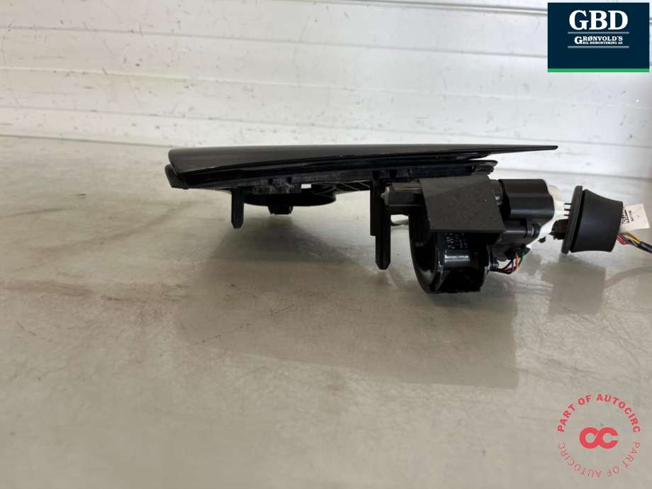 Ladeluke karosseri elbil til Tesla Model Y 2021-2024 (Type I)  (1505514-00-D|)