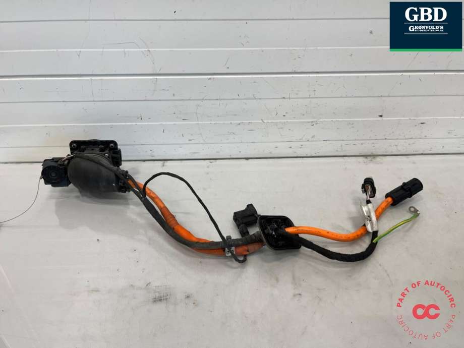 Batterilader inntak/luke til Mercedes C-Klasse 2014-2018 (Fase 1) (W205) (W205) (A 205 540 06 27 28|A 205 540 06 27|)