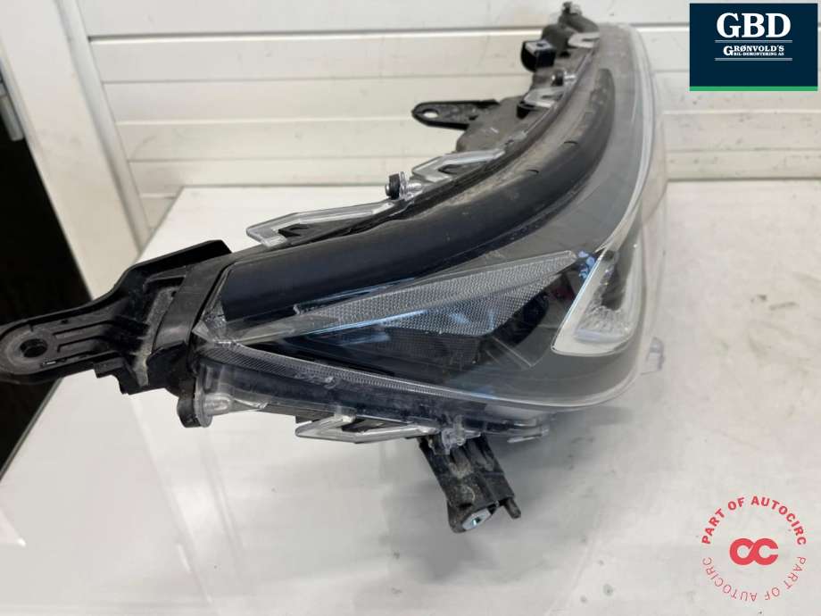 Frontlykt høyre full-LED til Toyota RAV4 2019-->> (Type V)  